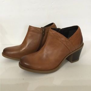 Earth Lina Austin Women’s Booties Camel Cognac Size 8.5